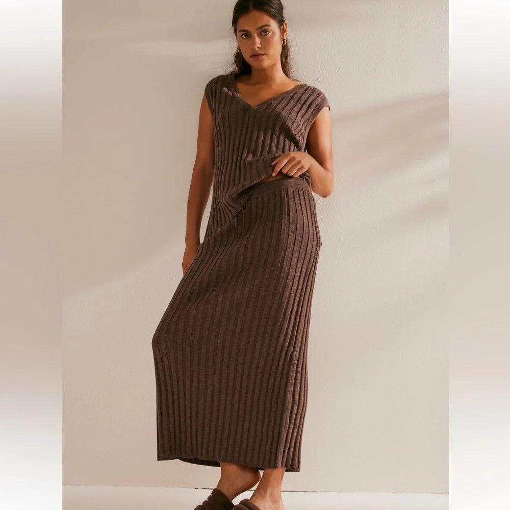 Free People Veda Sweater Co-Ord Set in Brown size Small NWT - Picture 1 of 13